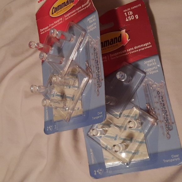 NIP LOT OF 2 PACKAGES (4 pieces) COMMAND JEWELRY HOLDERS damage free wall hanger - Picture 2 of 2